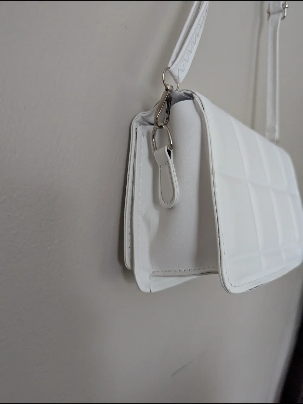 White Quilted Mini Crossbody Shoulder Bag Adjustable Summer Modern Faux Leather